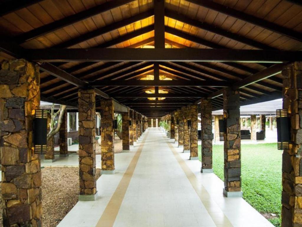 Full Moon Garden Hotel Negombo Exterior photo