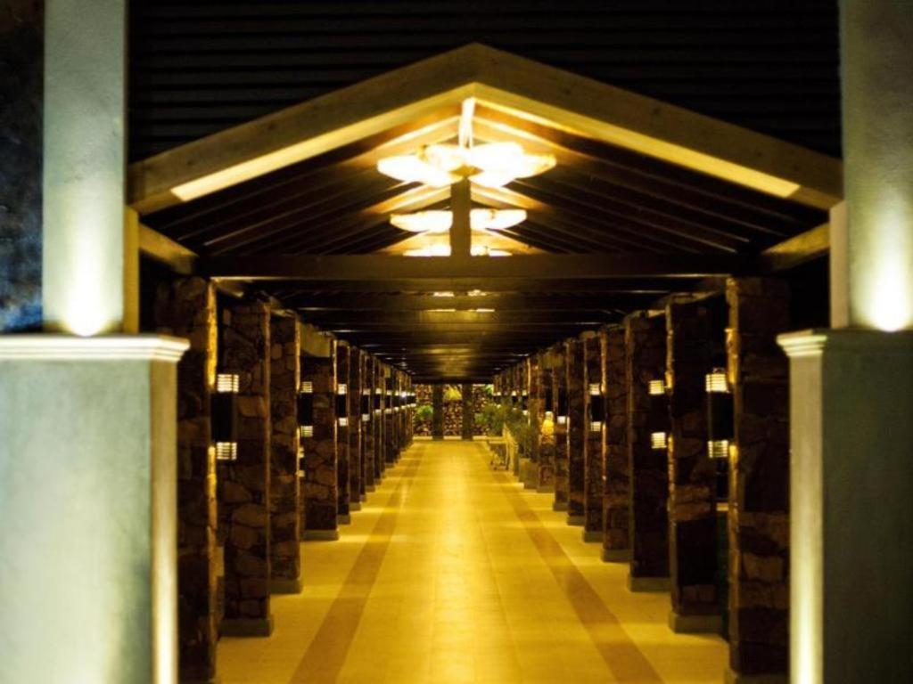 Full Moon Garden Hotel Negombo Exterior photo