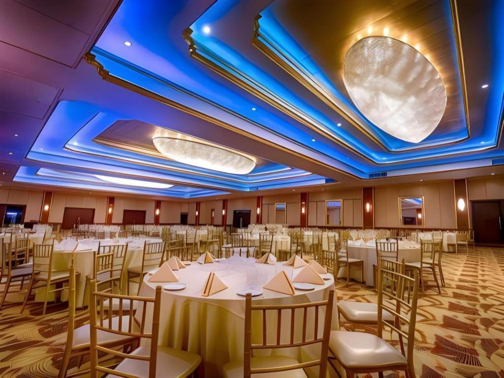 Full Moon Garden Hotel Negombo Exterior photo